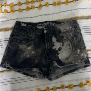 Bleached shorts